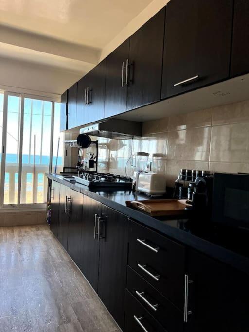 Ocean View Sunset Apartment In The Heart Of Рабат Екстериор снимка
